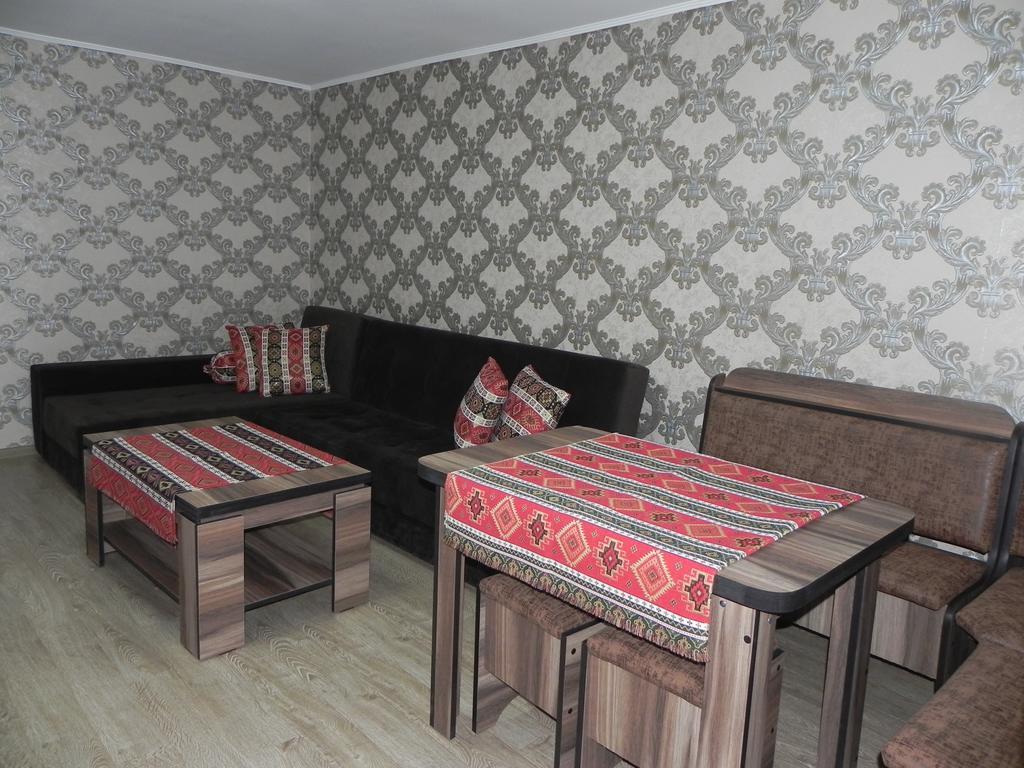 Old Yard Guest House Тбілісі Екстер'єр фото