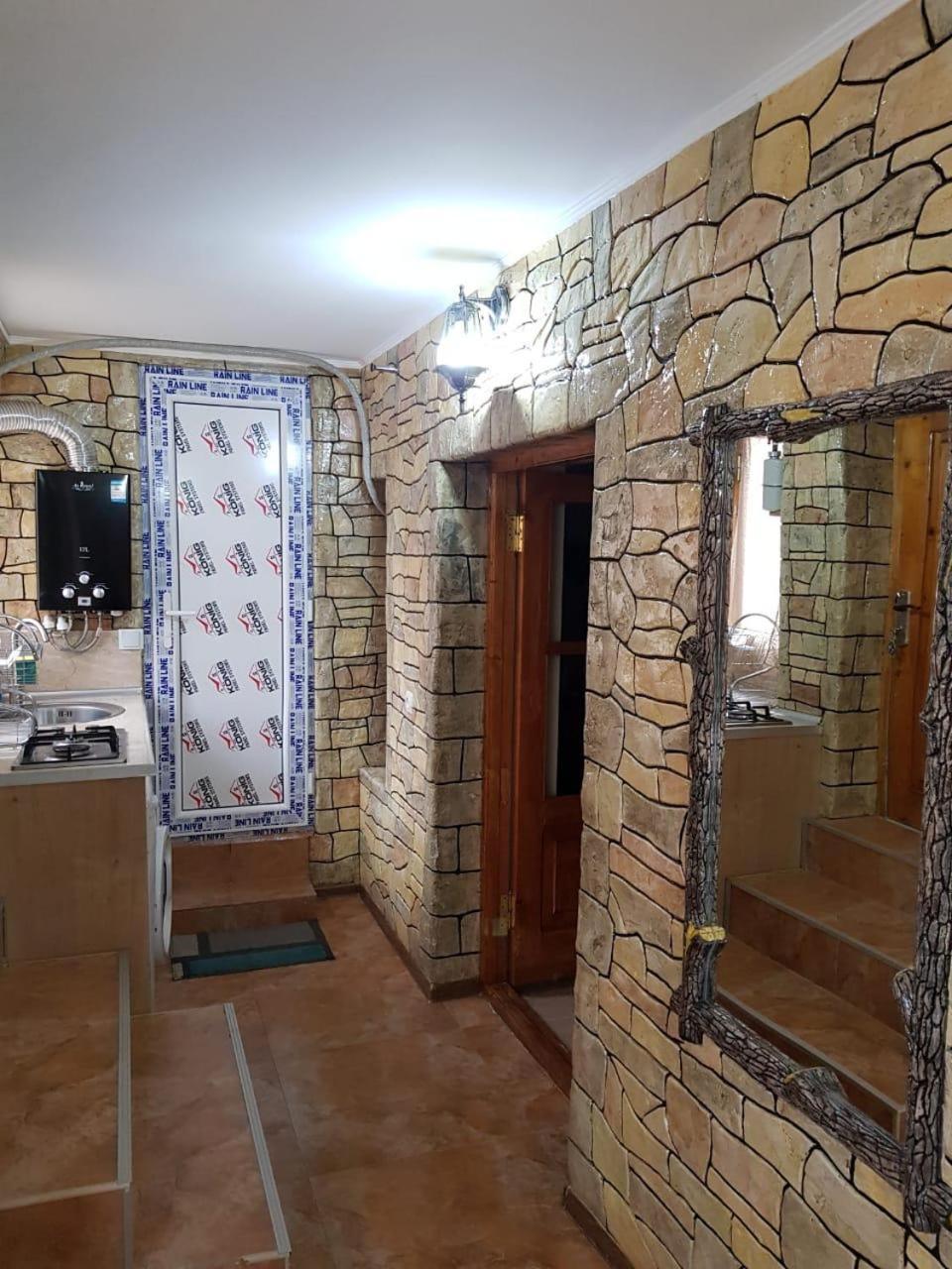 Old Yard Guest House Тбілісі Екстер'єр фото