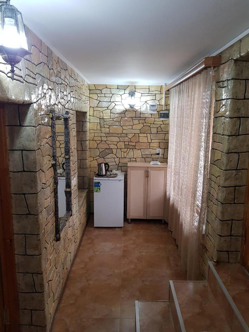 Old Yard Guest House Тбілісі Екстер'єр фото